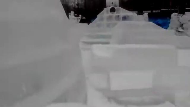 Веселая экскурсия в музей ледяных скульптур! смотреть онлайн