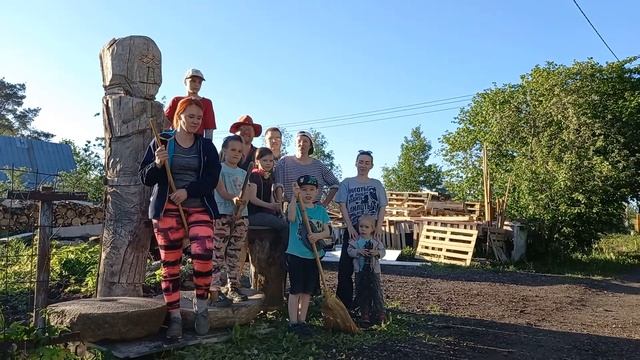 Установка статуи Бабы-Яги в Музее каменных жерновов в день рождения Пушкина 6 июня 2022 года смотреть онлайн