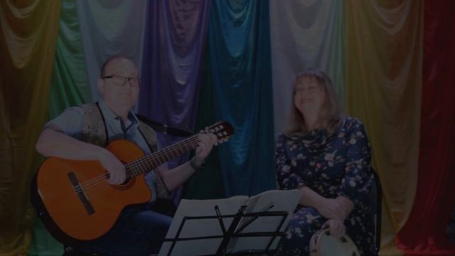 "РУСЬ, РОССИЯ" педагог Школы гитары и укулеле "Аллегро" Сергей Андрущак и Светлана Акимова смотреть онлайн