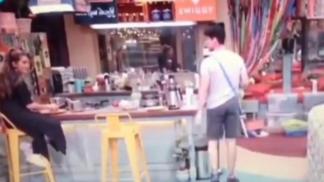 BiggBoss Ott Live- Neha ने Pratik के Apple से लिया Bite, Pratik भागे और फेंका, Akshara खुश, BB OTT смотреть онлайн