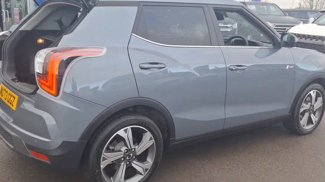 SsangYong Tivoli - 1.5P Ultimate Auto Euro 6 (s/s) 5dr смотреть онлайн