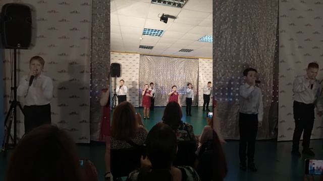 Бедный ёжик - у Марка  отчетный концерт