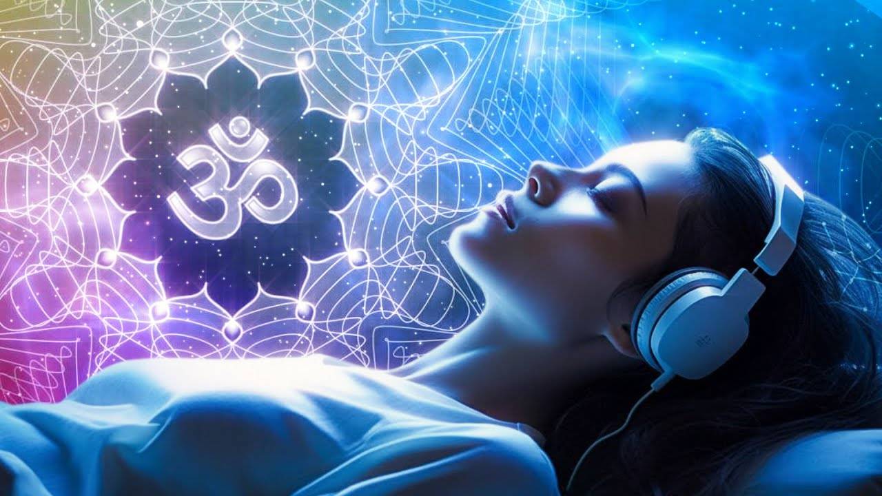 ОМ - МОЩНАЯ МАНТРА ДЛЯ КОРОТКОЙ МЕДИТАЦИИ смотреть онлайн