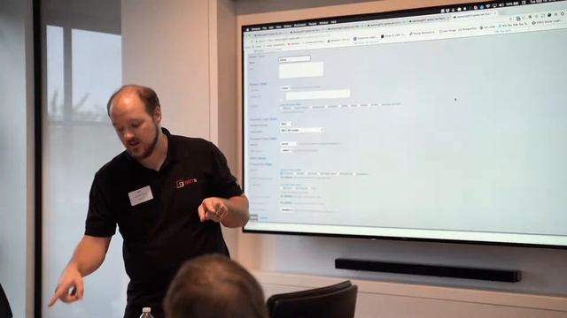 13 Headless Devices смотреть онлайн