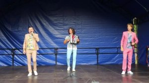 поют. группа садко