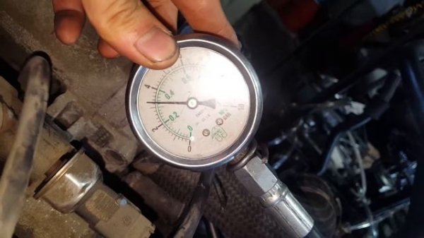 Проверка давления масла в двигателе 664951 12 568766