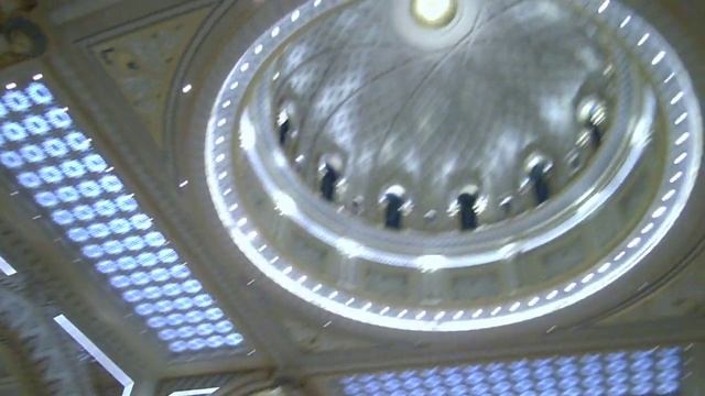 В Абу-Даби во дворце шейха Елизавета Романова в Новом 2024 году!