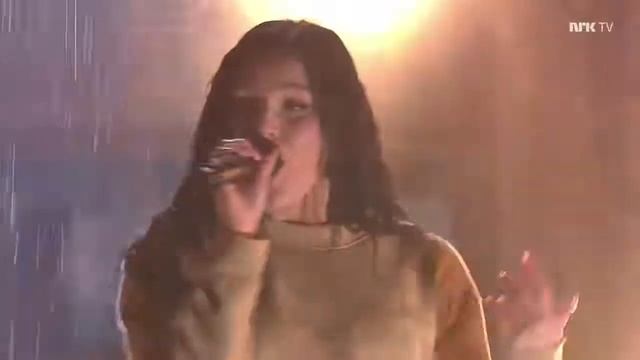Alan Walker Darkside feat Torine Live Performance 2 kavishka смотреть онлайн