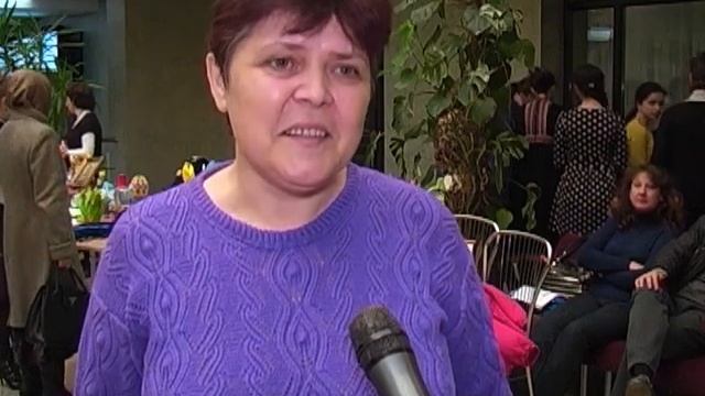 Учасниці клубу "Артмама" відкрили виставку своїх робіт смотреть онлайн