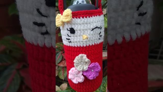 Hello Kitty Bottle Holder