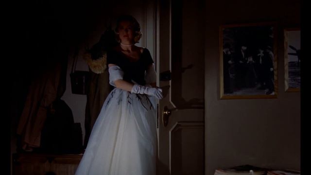 Rear Window | The Unsettling Scream in the Night смотреть онлайн