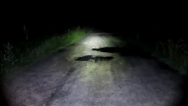 МОЩНЫЙ НАЛОБНЫЙ ФОНАРЬ BORUIT смотреть онлайн