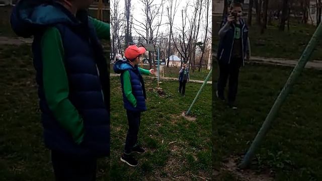 Чё за человек????ВОР??!ЭКСКУРСИЯ ПО ЧУЖОМУ ДВОРУ?! смотреть онлайн