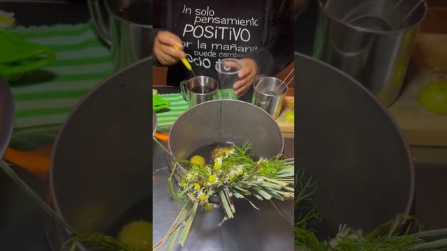 Peru. Street Emoliente. Полезные напитки Перу