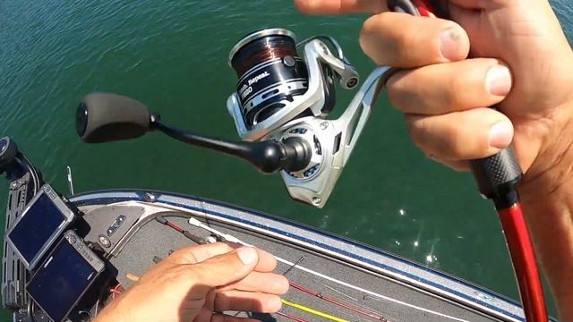 Spinning Reel fishing for bass tips! смотреть онлайн