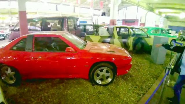 Андрюша в музее ретро Автомобилей смотреть онлайн