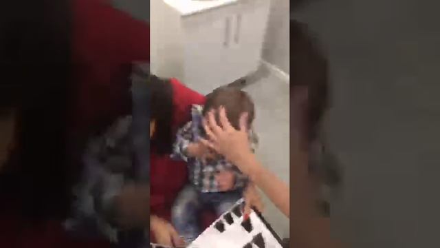 istominvasiliy Первая стрижка сына смотреть онлайн