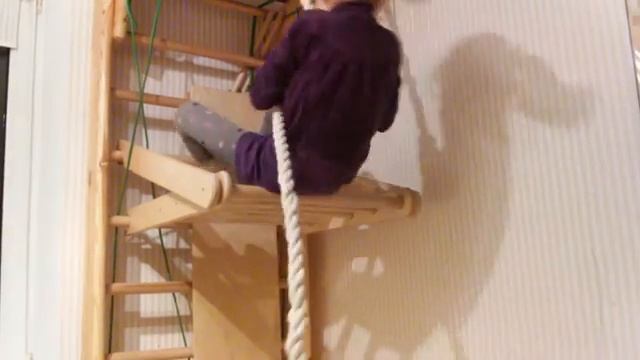 Упражнение на канате и мини урок английского