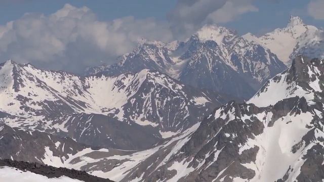 Нальчик 2023. Дорога в Приэльбрусье. Эльбрус. смотреть онлайн