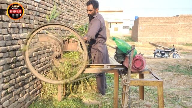 Chaff Cutter Machine On Petrol Generator 6Powar // Generator Pe Chara Cutt Kia Full Speed Me Chala смотреть онлайн