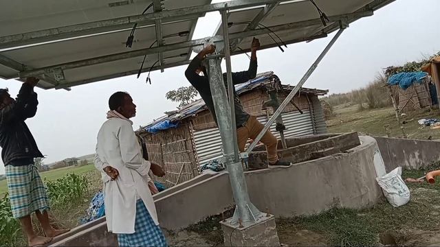 Solar Fiting 2Hp Sarkari Solar Fitting Ke Sath Kiya Jata Hai 300 Wat Ka Sev Plate Six Plate 1800 Wa