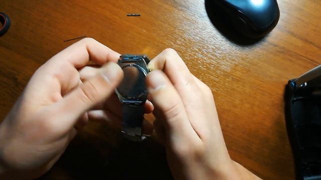 Меняем батарейку в наручных часах смотреть онлайн