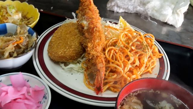 １ポンド衝撃の巨大カツカレー。ガテン系職人達が集まるガッツリ男飯食堂に密着丨Japanese Street Food