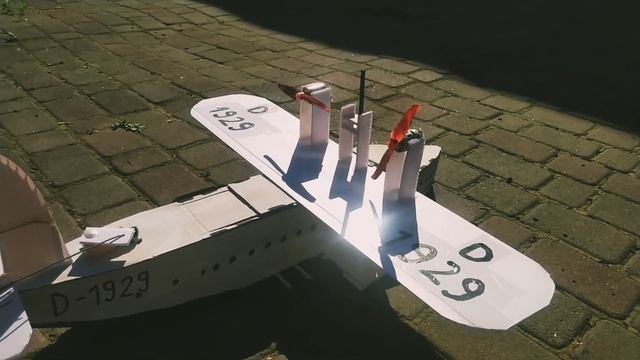 Летающая Лотка Dornier Do X на Радиоуправлении из Картона смотреть онлайн