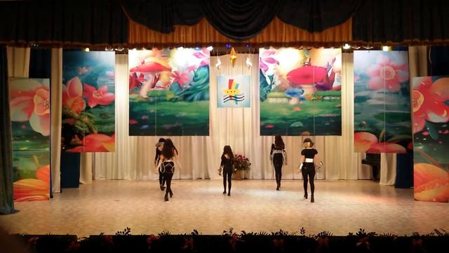 Космическая мода смотреть онлайн