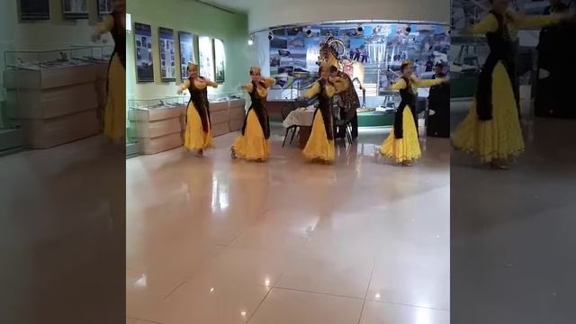 Танец "Ночь в музее". смотреть онлайн