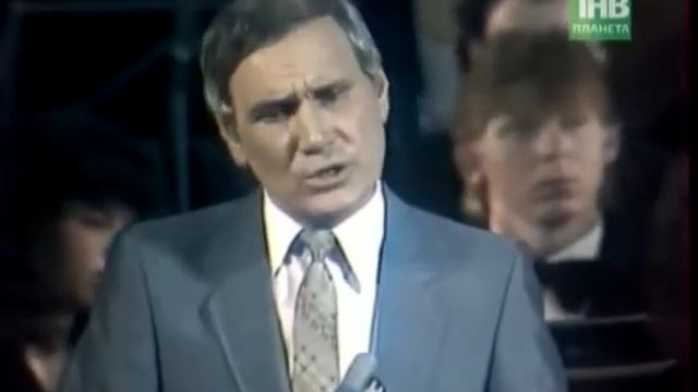 Илһам җырлый. Люция. ♫Таухи♪ смотреть онлайн