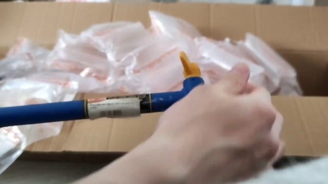 Распаковка ледобура и мормышек по заказу интернет-магазина 