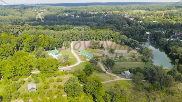 Yasnaya Polyana, Russia. Lev Nikolaevich Tolstoy was born and lived most of his life in Yasnaya Pol смотреть онлайн