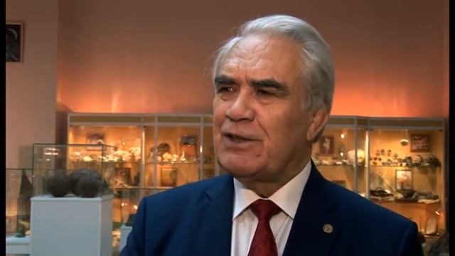 Автор Валерий Гамза, оператор Павел Чуков "Это наш юбилей" смотреть онлайн