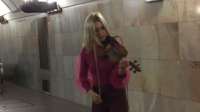 Музыканты в Московском метро. Переход с Тверской на Чеховскую. Москва. 22.09.22г. смотреть онлайн