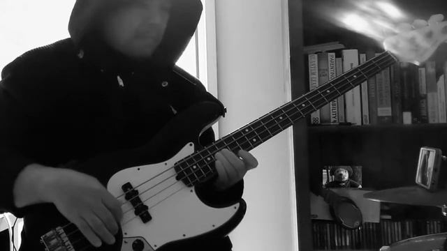 Bass + GarageBand Loops смотреть онлайн