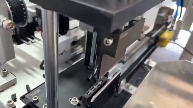 Three core round wire stripping crimping heat shrink machine смотреть онлайн
