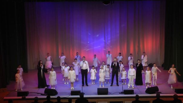 2023-05-09 "День Победы". Поют А. Кандалина, О. Власова, В. Нестеренко, Н. Косоруков и "Радуга звёз смотреть онлайн