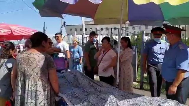 На Ошском рынке провели мероприятия по ликвидации стихийной торговли