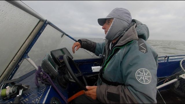 ОТВЕЗ ГОСТЯ В СЕКРЕТНОЕ МЕСТО... ВМЕСТО ЛЬДА. смотреть онлайн