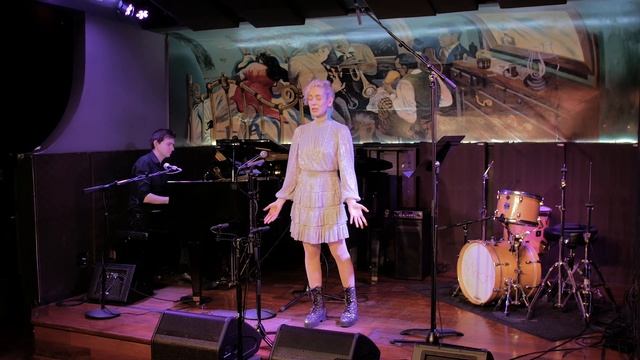 Heidi's Aria - The Shower