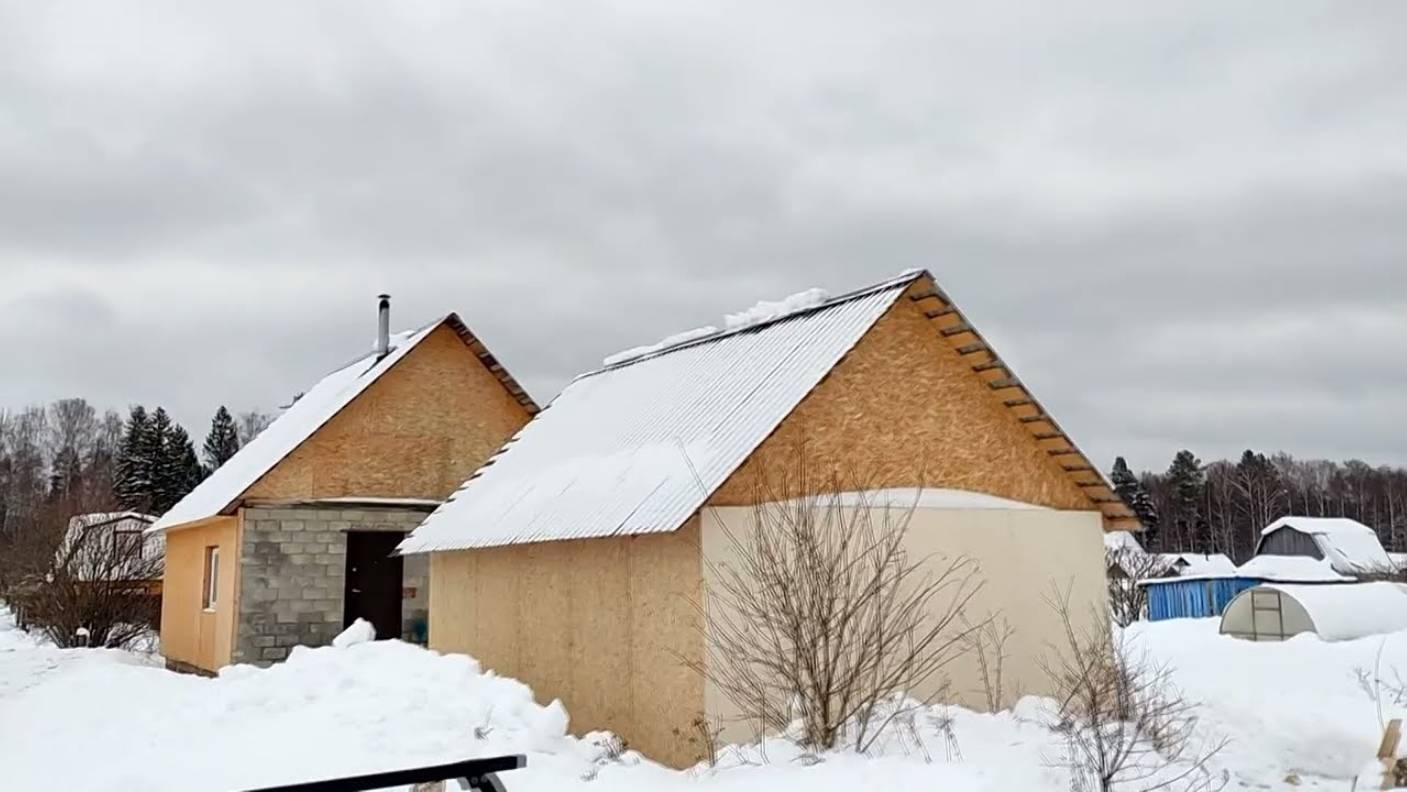 ДАЧНЫЕ ОТШЕЛЬНИКИ. Построили ДЕШЕВУЮ БАНЮ за 100 тысяч рублей. Что дальше? смотреть онлайн