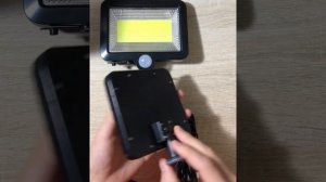 Фонарь с проводом на солнечной батарее