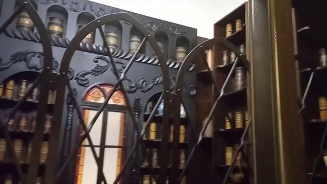 Рынок Нар ко т и к ов. Медицинский музей.