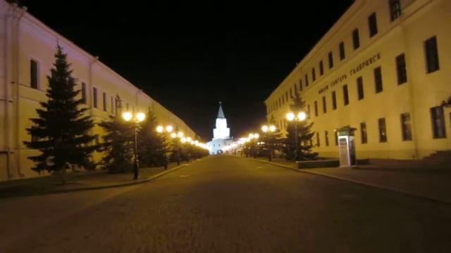 Kazan Kremlin at night. Just walking. April 2013 смотреть онлайн