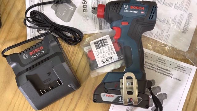 Máy bù lông Bosch GDX18v-1800 Giá Sieu tốt 3tr5( Máy pin 2ah sac) lh 0962232180 Tùng 200Nm 3400v/p смотреть онлайн