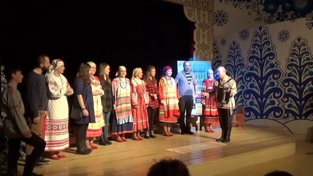 20 Ансамбль «Спасская Слобода», с Спасское Новомосковского р на «Хожу я, гуляю» смотреть онлайн