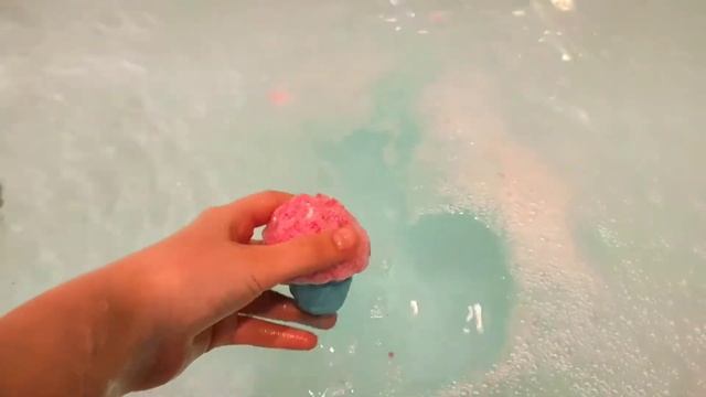 ✨ Самая крутая бомбочка для ванны 😍 смотреть онлайн