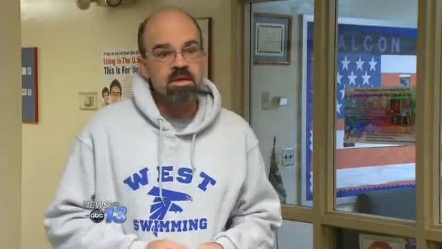 Dozens 'Goggling' to Save Zeugner Pool смотреть онлайн