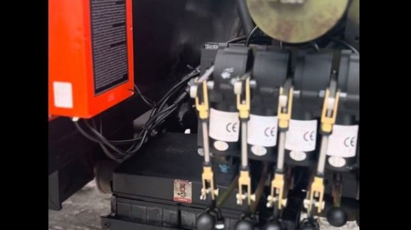 Монтаж КМУ Hiab на автомобиль Hyundai HD78